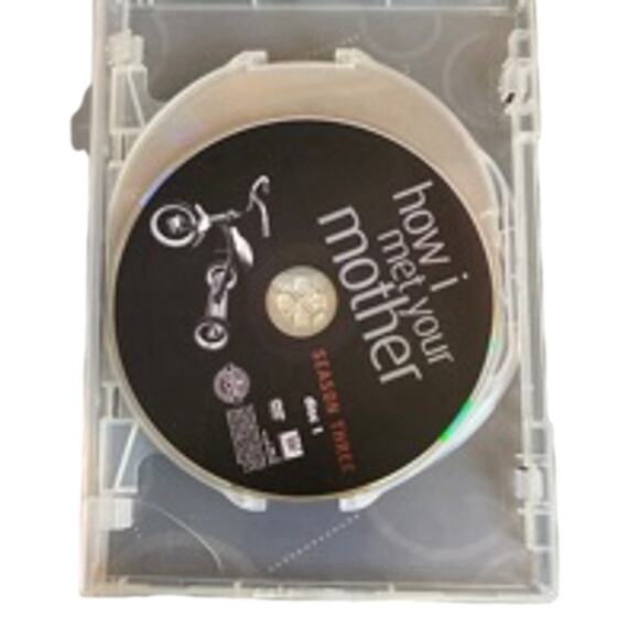 How I Met Your Mother Season 3 DVD Set Comedy TV Series Pre-Owned - Picture 3 of 7
